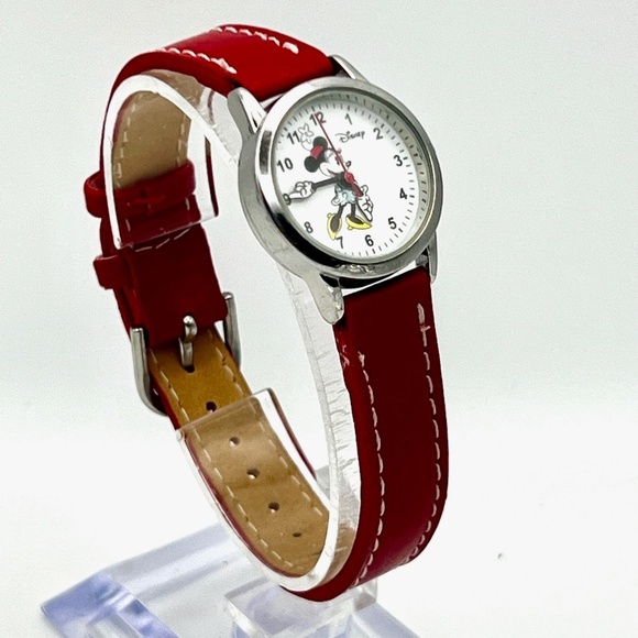 Disney Accutime Minnie Mouse Red leather strap ladies  watch working - Picture 3 of 10